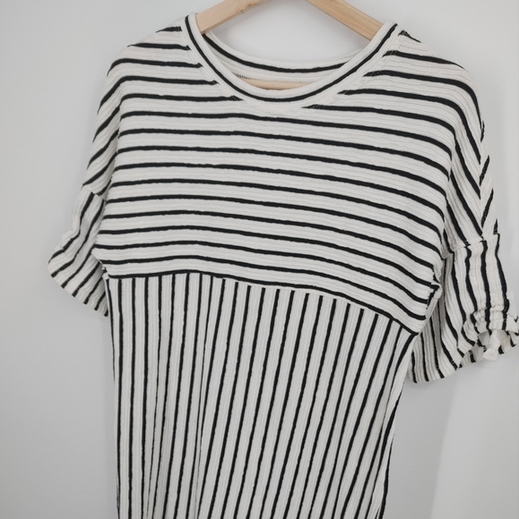 Max Studio | textured dress - Picture 4 of 8